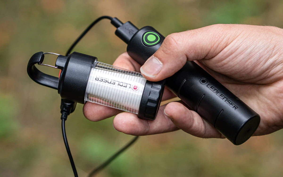ML4 Warm Light Lantern and Flex 3 Powerbank