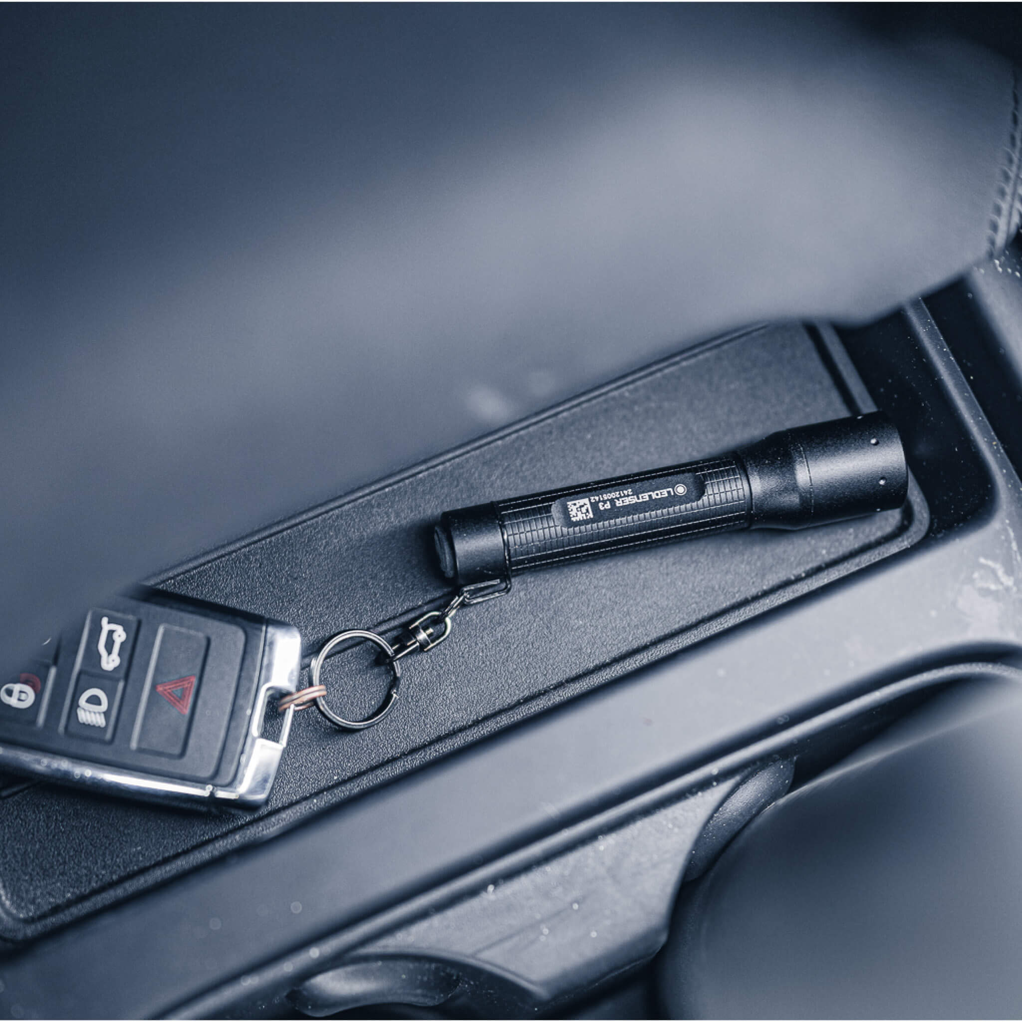 P3 Keychain Fliashlight