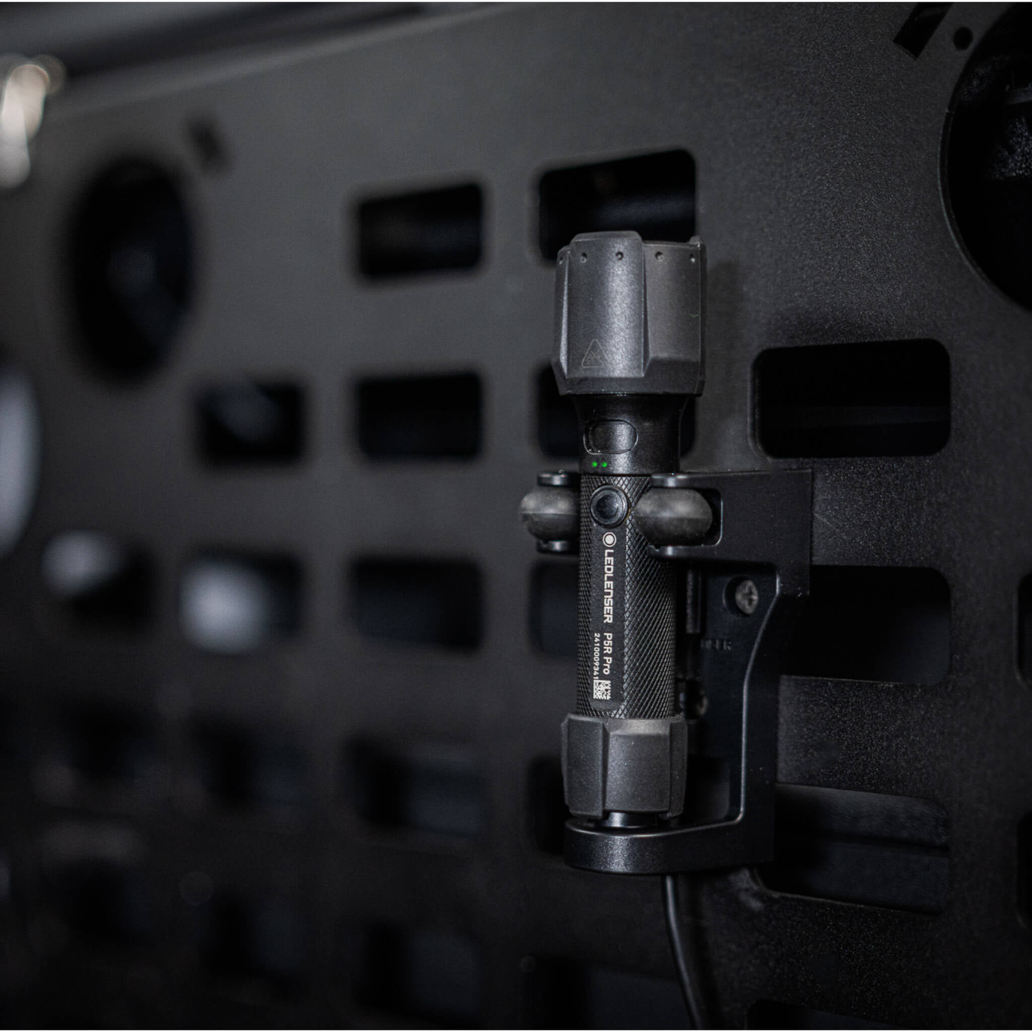 P5R Pro Flashlight