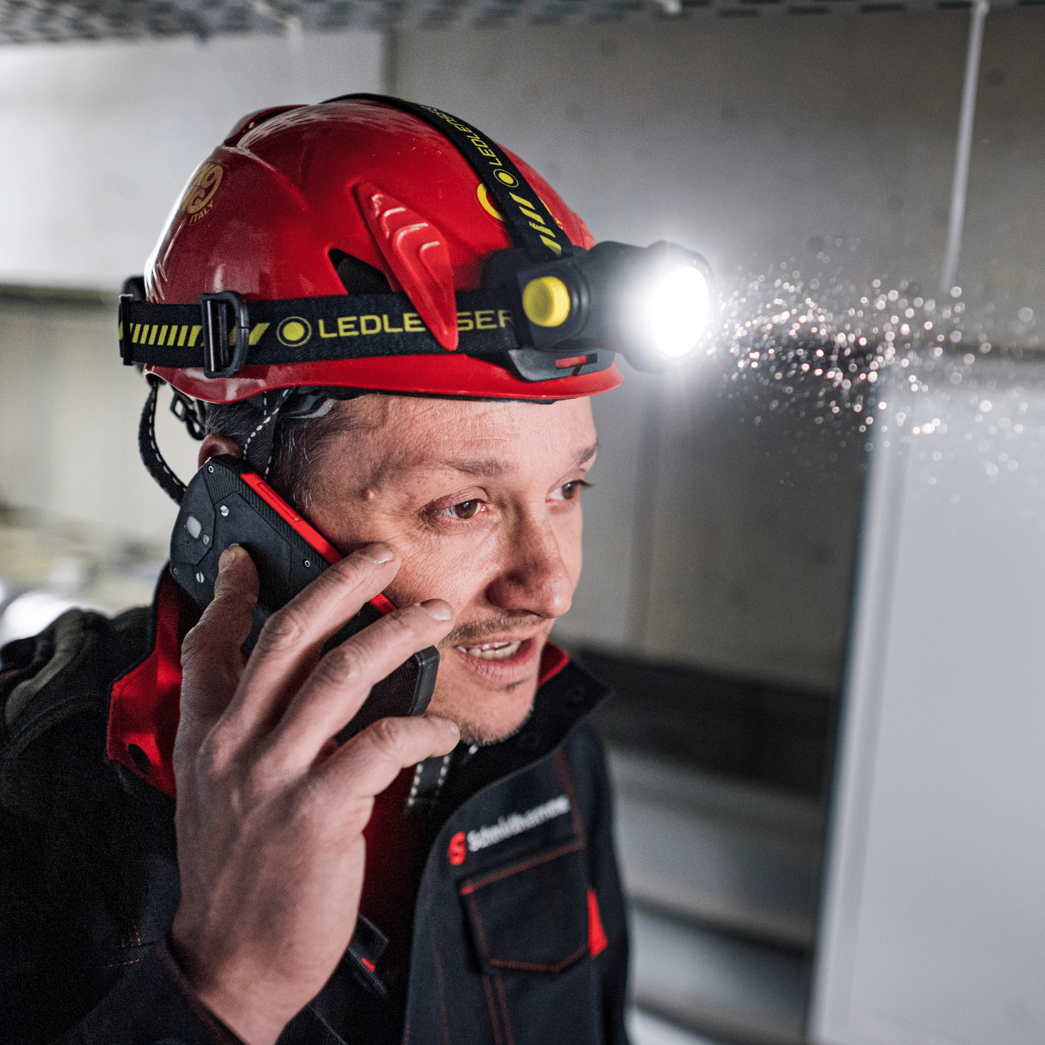 H15R Work Headlamp and Flex10 Powerbank-Ledlenser USA